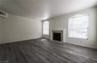 Photo #2: 2523698 Listing 