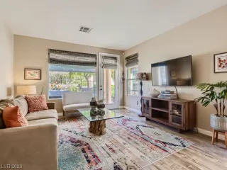 Photo #2: 2523699 Listing 