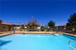 Photo #4: 2523724 Listing