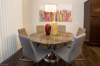 Photo #4: 2523742 Listing