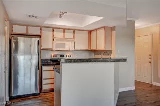 Photo #3: 2523760 Listing 