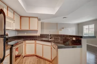 Photo #6: 2523760 Listing 