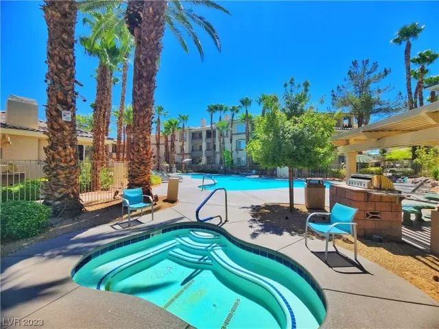 MLS: 2523775 Condo For Sale