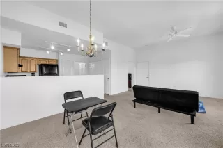 Photo #5: 2523777 Listing