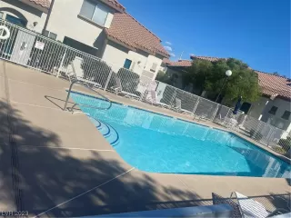 Photo #2: 2523782 Listing