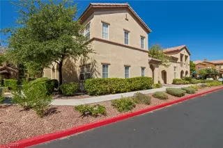 Photo #5: 2523790 Listing