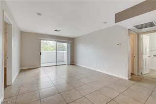 Photo #4: 2523829 Listing 