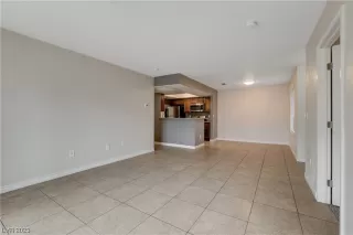 Photo #5: 2523829 Listing 