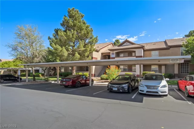 MLS: 2523836 Condo For Sale