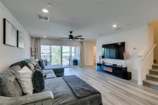 Photo #5: 2523861 Listing 