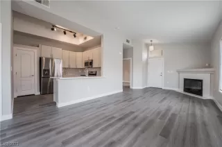 Photo #6: 2523876 Listing