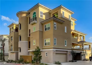 Photo #1: 2523898 Listing 