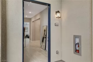 Photo #3: 2523898 Listing 