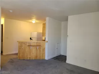 Photo #1: 2523926 Listing 