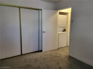 Photo #5: 2523926 Listing 