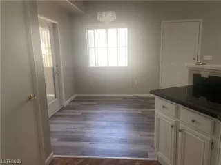 Photo #4: 2523936 Listing 