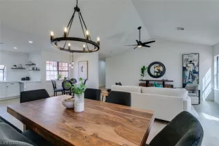 Photo #3: 2523946 Listing