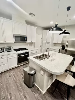 Photo #2: 2523948 Listing 