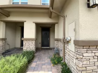 Photo #1: 2523970 Listing 