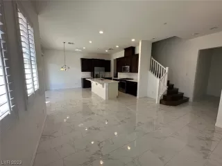 Photo #4: 2523970 Listing 