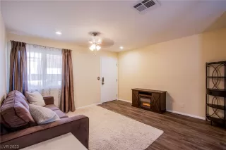 Photo #6: 2523980 Listing 