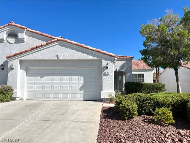 MLS: 2523983 Condo For Sale