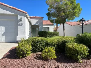 Photo #1: 2523983 Listing