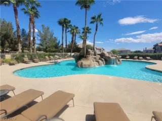 Photo #3: 2523993 Listing 