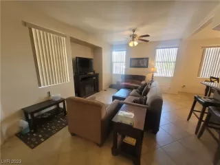 Photo #5: 2523993 Listing 