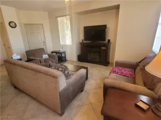 Photo #6: 2523993 Listing 