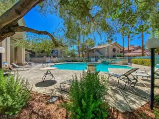 Photo #1: 2524021 Listing 