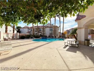 Photo #2: 2524025 Listing 