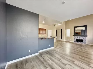 Photo #4: 2524065 Listing 