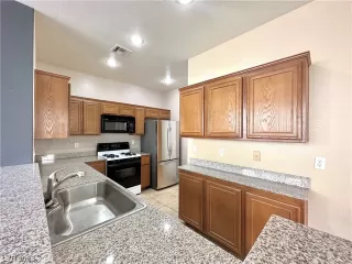 Photo #6: 2524065 Listing 