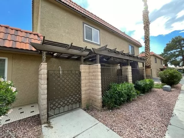 MLS: 2524099 Condo For Sale