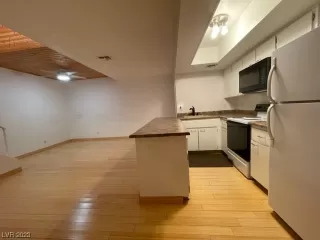 Photo #3: 2524099 Listing 