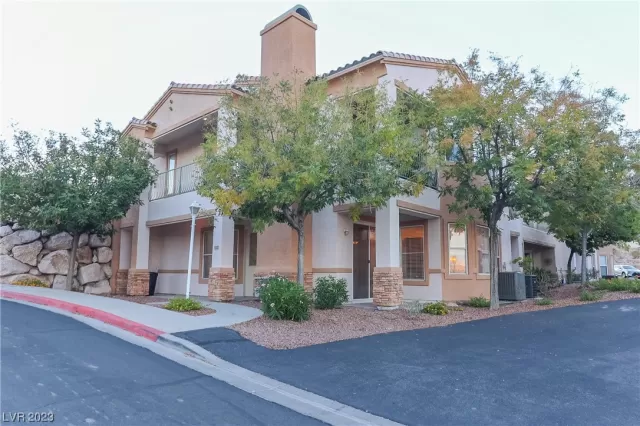 MLS: 2524100 Condo For Sale
