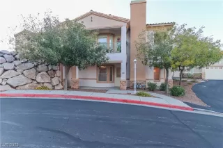 Photo #4: 2524100 Listing 