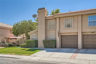 Photo #2: 2524105 Listing