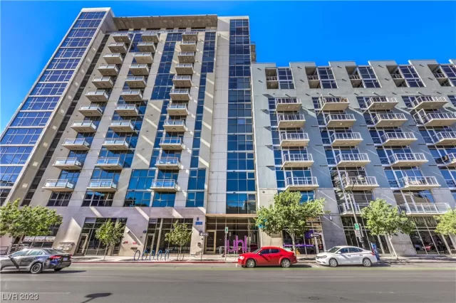 MLS: 2524115 Condo For Sale