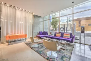 Photo #3: 2524115 Listing