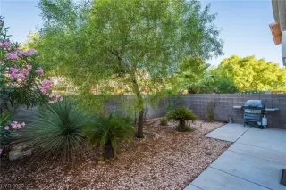 Photo #2: 2524184 Listing