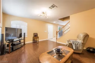 Photo #6: 2524184 Listing