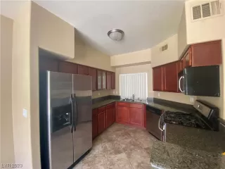 Photo #3: 2524218 Listing 