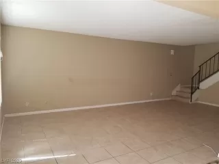 Photo #4: 2524223 Listing 