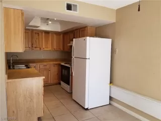 Photo #5: 2524223 Listing 