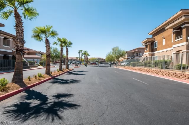 MLS: 2524234 Condo For Sale