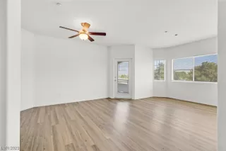 Photo #3: 2524234 Listing