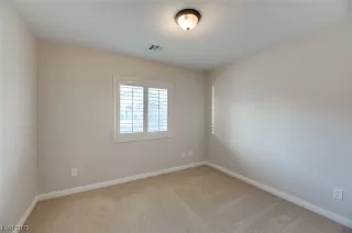 Photo #5: 2524246 Listing