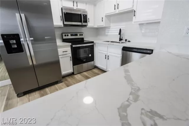 MLS: 2524270 Condo For Sale